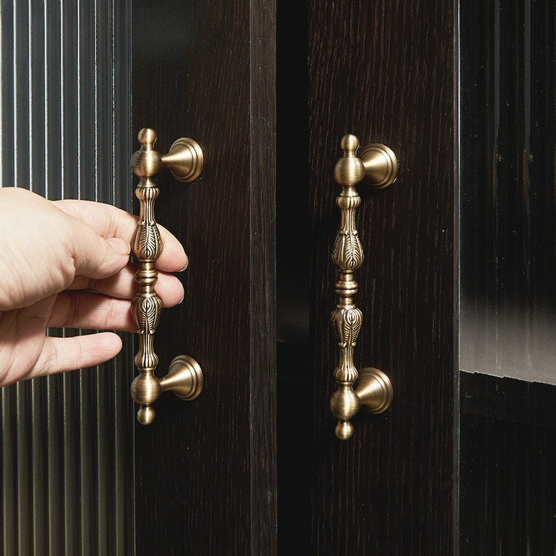 High End European Retro Wardro - đánh giá và giá Furniture Hardware High End